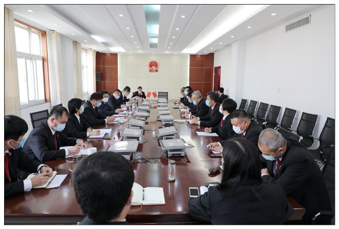 夏津法院召开党组理论学习中心组（扩大）2...