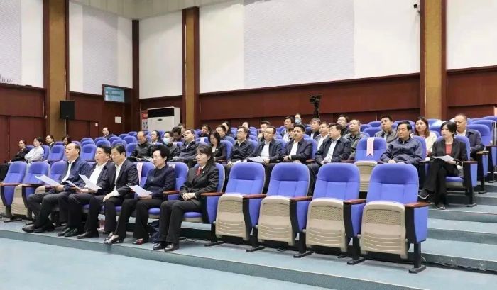 府院联动开展旁听庭审，以案释法助推依法行政2
