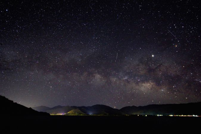 《洱海流星》摄影：宋敏