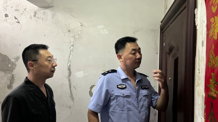 2024年9月19日，经区法院执行干警聚焦小标的案件、涉民生案件、长期未结案件等群众反映强烈的执行案件，开展集中执行行动  (1)
