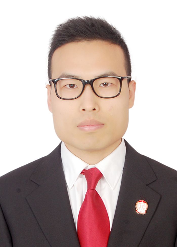 于建